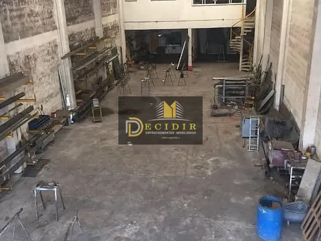 Galpão / Barracão com 370m², para alugar, no bairro Jardim Germânia em São Paulo