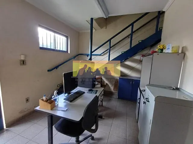 Galpão / Barracão com 6m², à venda, no bairro Chácara de Recreio Barao em Campinas