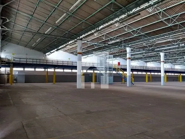 Galpão / Barracão com 18000m², à venda, no bairro Vila Nova Esperia em Jundiaí