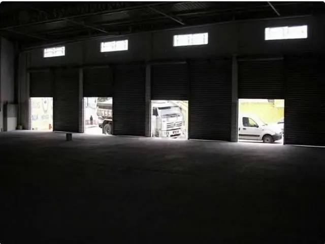 Galpão / Barracão com 475m², à venda ou para alugar, no bairro Jardim Zaira em Mauá