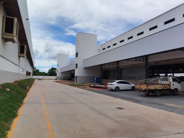 Foto do Galpão / Barracão - Galpão em Condomínio para locação, bairro São José, Cuiabá, MT, NOVO MODULAR 1040 m2 ,Cross docking, Niveladoras de Docas, à 270 m da Av. Fernando Correia | Lyah Jaudy Imóveis