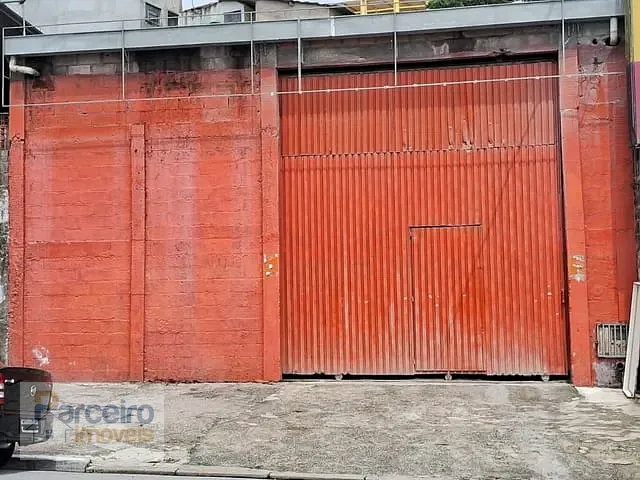 Galpão / Barracão com 300m², para alugar, no bairro Jardim São Sebastião em São Paulo