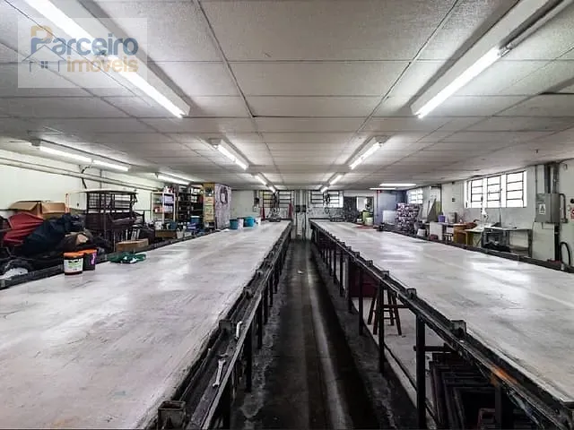 Galpão / Barracão com 1400m², à venda, no bairro Vila Nova Manchester em São Paulo