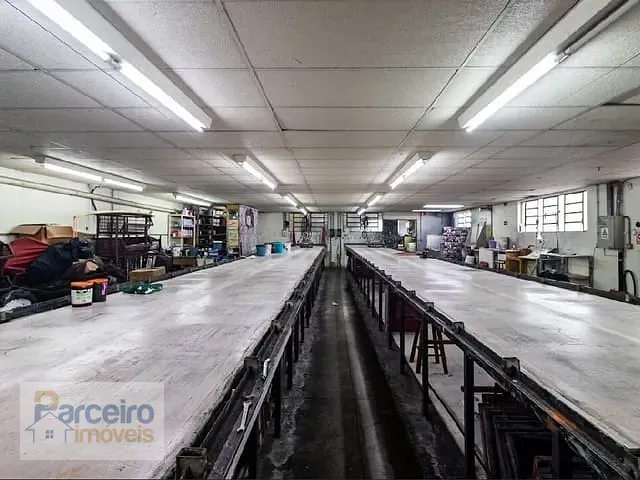 Galpão / Barracão com 1400m², à venda, no bairro Vila Nova Manchester em São Paulo
