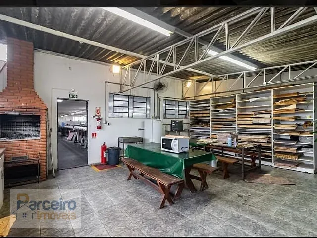 Galpão / Barracão com 1400m², à venda, no bairro Vila Nova Manchester em São Paulo