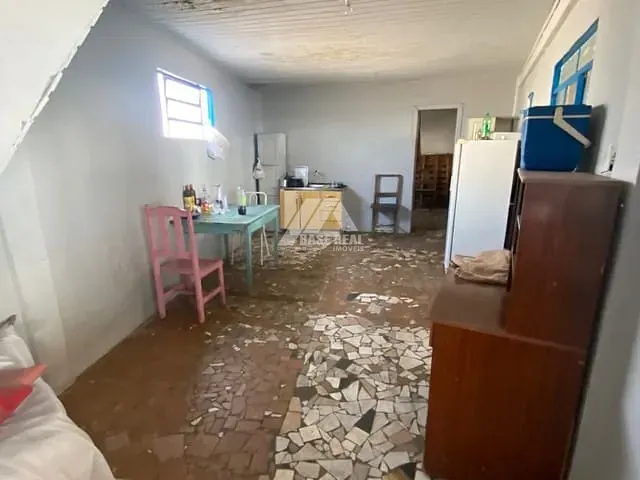Galpão / Barracão com 884m², à venda, no bairro Primavera em Guarapuava