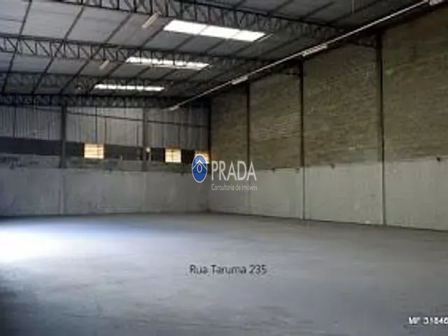 Galpão / Barracão com 800m², para alugar, no bairro Jardim Cláudio em Cotia