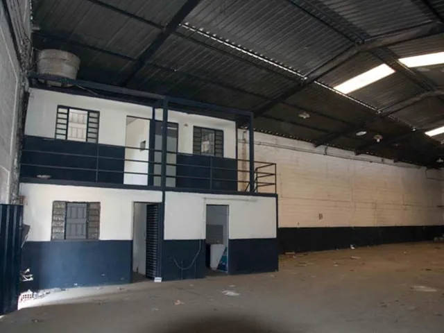 Galpão / Barracão com 400m², para alugar, no bairro Venda Nova em Belo Horizonte