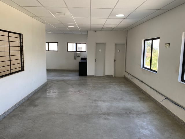 Galpão / Barracão com 750m², para alugar, no bairro Recanto Sombra do Ipê em Santana de Parnaíba