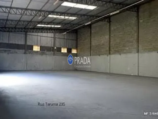 Galpão / Barracão com 800m², para alugar, no bairro Jardim Cláudio em Cotia