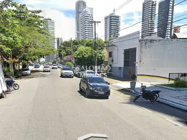 Galpão / Barracão com 660m², à venda, no bairro Umarizal em Belém