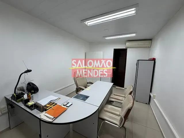 Galpão / Barracão com 660m², à venda, no bairro Umarizal em Belém