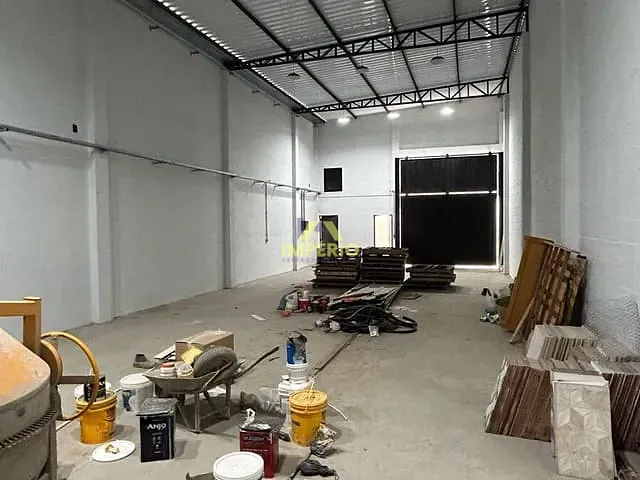 Galpão / Barracão com 403m², para alugar, no bairro Parque Residencial Rondon em Salto