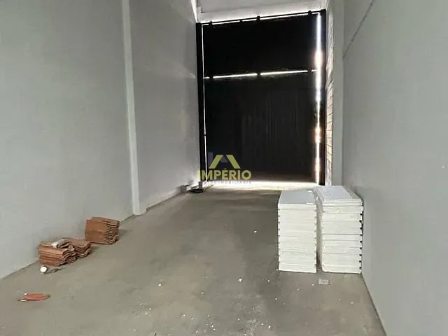 Galpão / Barracão com 403m², para alugar, no bairro Parque Residencial Rondon em Salto