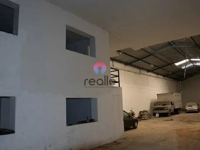 Galpão / Barracão com 700m², para alugar, no bairro Venda Nova em Belo Horizonte