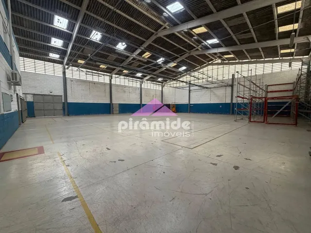 Galpão com 1500m², à venda, no bairro Chácaras Reunidas em São José Dos Campos