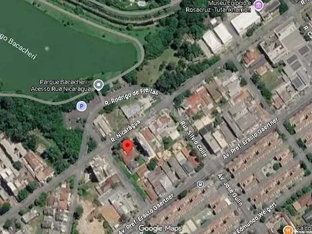 Galpão à venda, no bairro Bacacheri em Curitiba