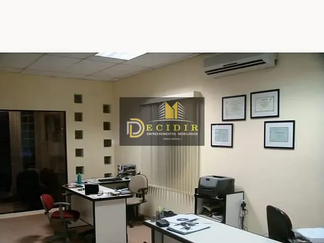Galpão / Barracão com 750m², à venda ou para alugar, no bairro Vila Amália (Zona Norte) em São Paulo
