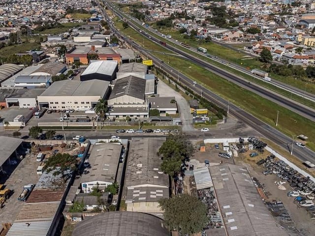 Galpão com 1000m², à venda, no bairro Cidade Industrial em Curitiba