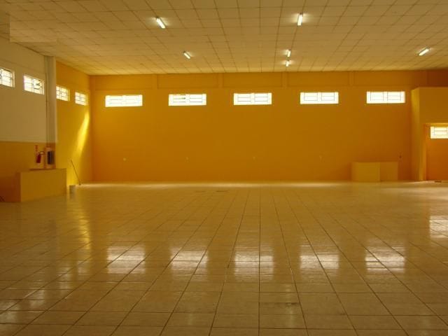 Galpão / Barracão com 2000m², à venda, no bairro Jardim Celia em Guarulhos