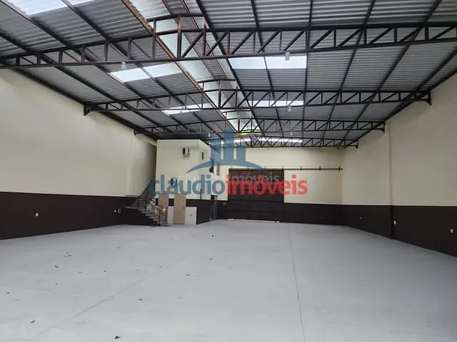 Galpão / Barracão para alugar, no bairro São Luís em Volta Redonda