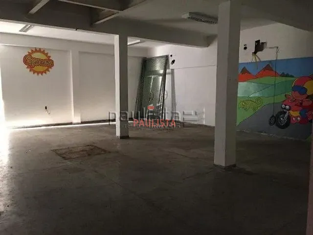 Galpão / Barracão à venda ou para alugar, no bairro Bosque da Saúde em São Paulo
