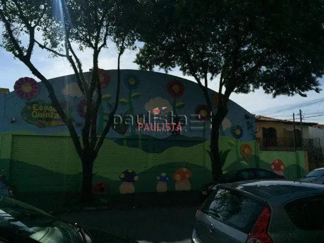 Galpão / Barracão à venda ou para alugar, no bairro Bosque da Saúde em São Paulo
