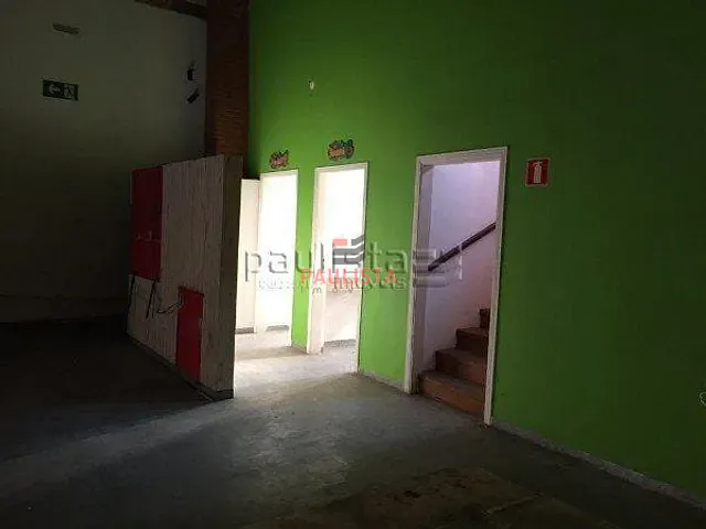Galpão / Barracão à venda ou para alugar, no bairro Bosque da Saúde em São Paulo