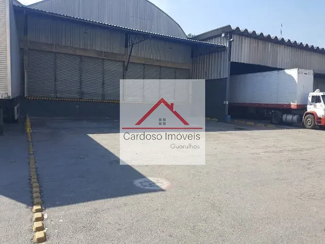 Galpão / Barracão com 400m², para alugar, no bairro Vila Sao Rafael em Guarulhos