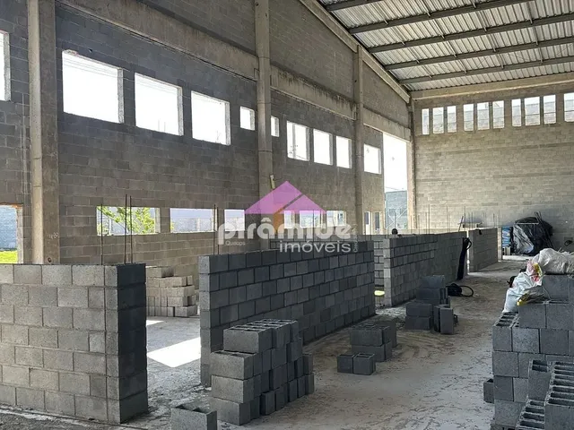 Galpão com 2000m², à venda ou para alugar, no bairro Rio Abaixo em Jacareí
