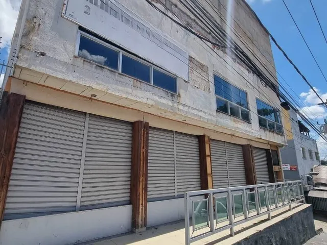 Galpão / Barracão com 420m², para alugar, no bairro Letícia em Belo Horizonte