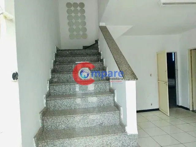 Galpão / Barracão com 1000m², à venda, no bairro Cidade Industrial Satélite de São Paulo em Guarulhos