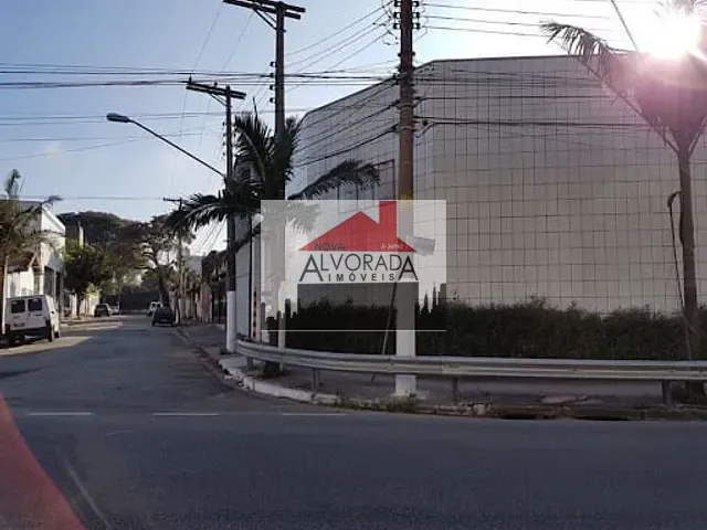 Galpão / Barracão com 450m², para alugar, no bairro VILA LEOPOLDINA em São Paulo