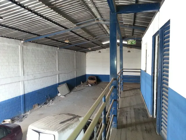 Galpão / Barracão com 345m², para alugar, no bairro Parque São Pedro (Venda Nova) em Belo Horizonte