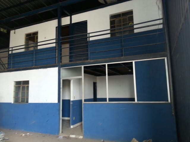Galpão / Barracão com 345m², para alugar, no bairro Parque São Pedro (Venda Nova) em Belo Horizonte