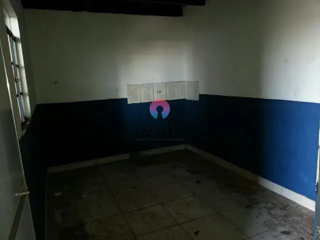 Galpão / Barracão com 345m², para alugar, no bairro Parque São Pedro (Venda Nova) em Belo Horizonte