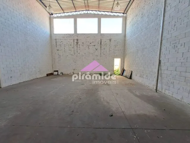 Galpão com 250m², para alugar, no bairro Cidade Jardim em Jacareí