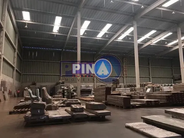 Galpão / Barracão com 6000m², para alugar, no bairro centro em Inhumas