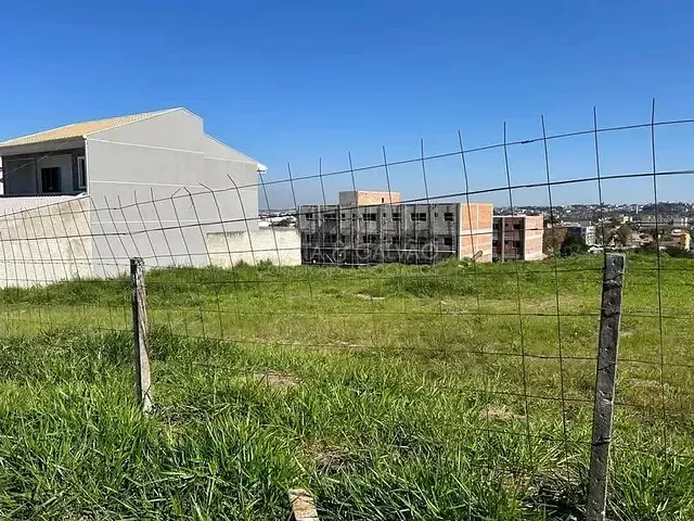 Galpão à venda, no bairro Jardim Amelia em Pinhais