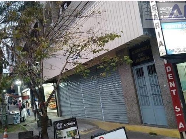Galpão / Barracão à venda ou para alugar, no bairro Parque das Américas em Mauá