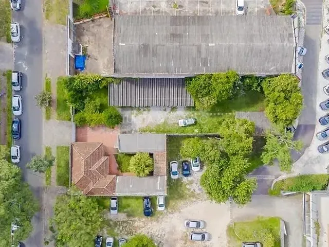 Galpão à venda, no bairro Taruma em Curitiba