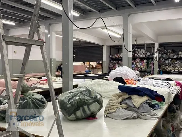 Galpão / Barracão com 500m², à venda, no bairro Vila Carrão em São Paulo