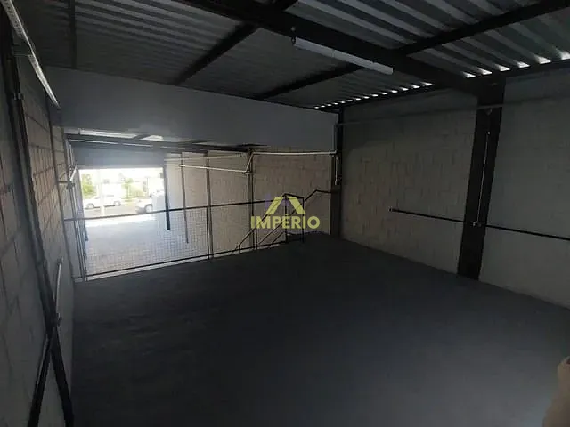 Galpão / Barracão com 384m², à venda, no bairro Jardim Municipal em Salto