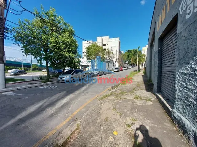 Galpão / Barracão para alugar, no bairro Jardim Amália em Volta Redonda