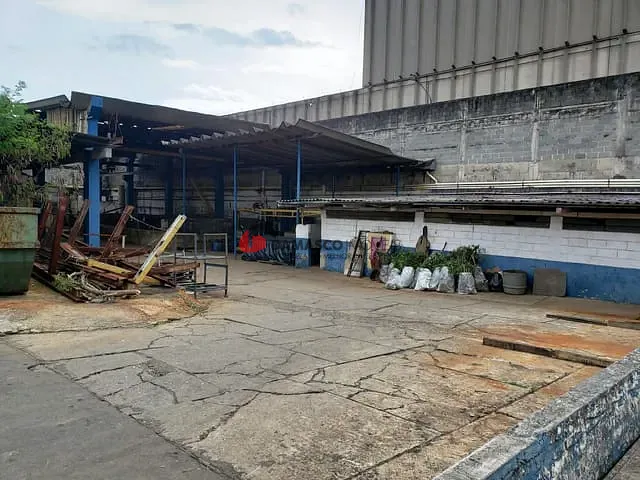 Galpão / Barracão com 4580m², à venda, no bairro Parque Jaçatuba em Santo André