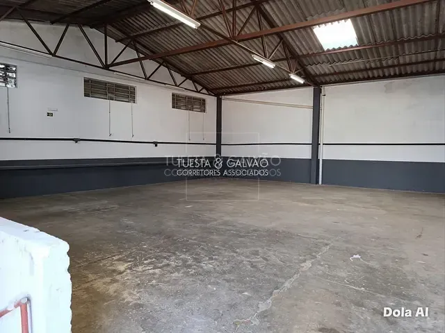 Galpão / Barracão com 898m², para alugar, no bairro São Marcos em São José dos Pinhais