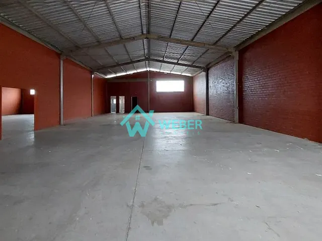 Galpão / Barracão com 759m², à venda, no bairro Petrópolis em Novo Hamburgo