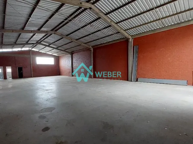 Galpão / Barracão com 759m², à venda, no bairro Petrópolis em Novo Hamburgo