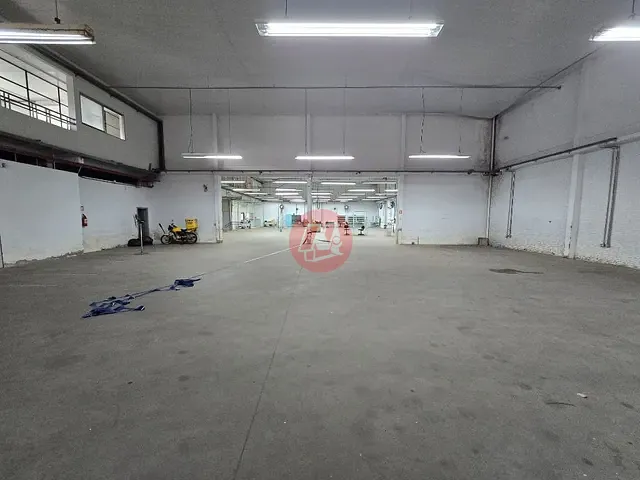 Galpão com 2000m², para alugar, no bairro Navegantes em Porto Alegre