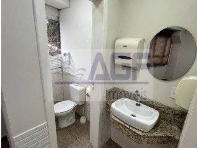 Galpão com 211m², para alugar, no bairro Casa Grande em Diadema